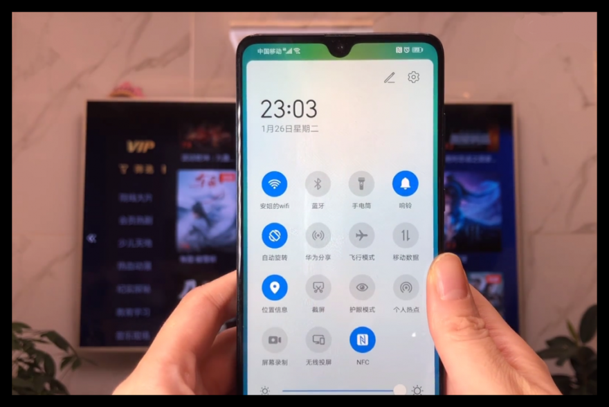 手机投屏到电视上怎么操作